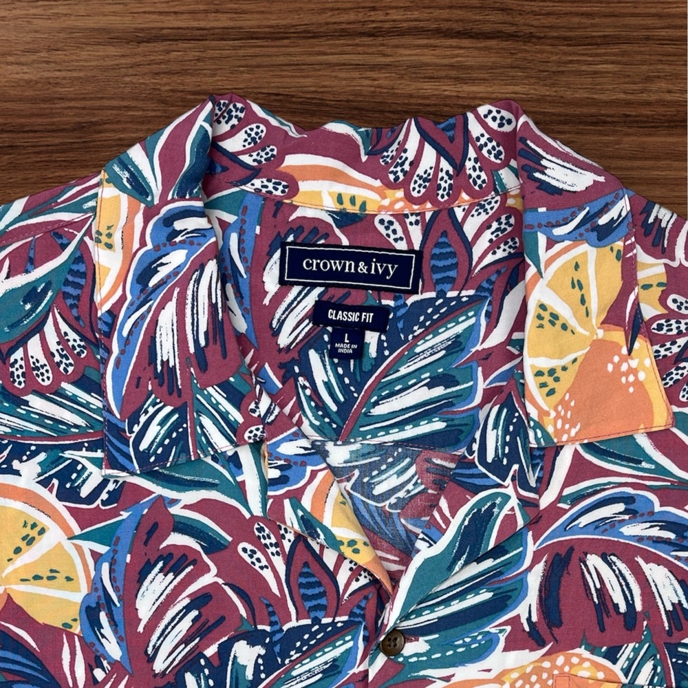 Crown & Ivy Men’s Tropical Classic Fit Short Sleeve Button Down Shirt. Large - Picture 4 of 7
